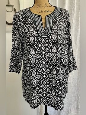 Lucy & Laurel Linen Blend Tunic Boho Black & White Graphic Size 1X